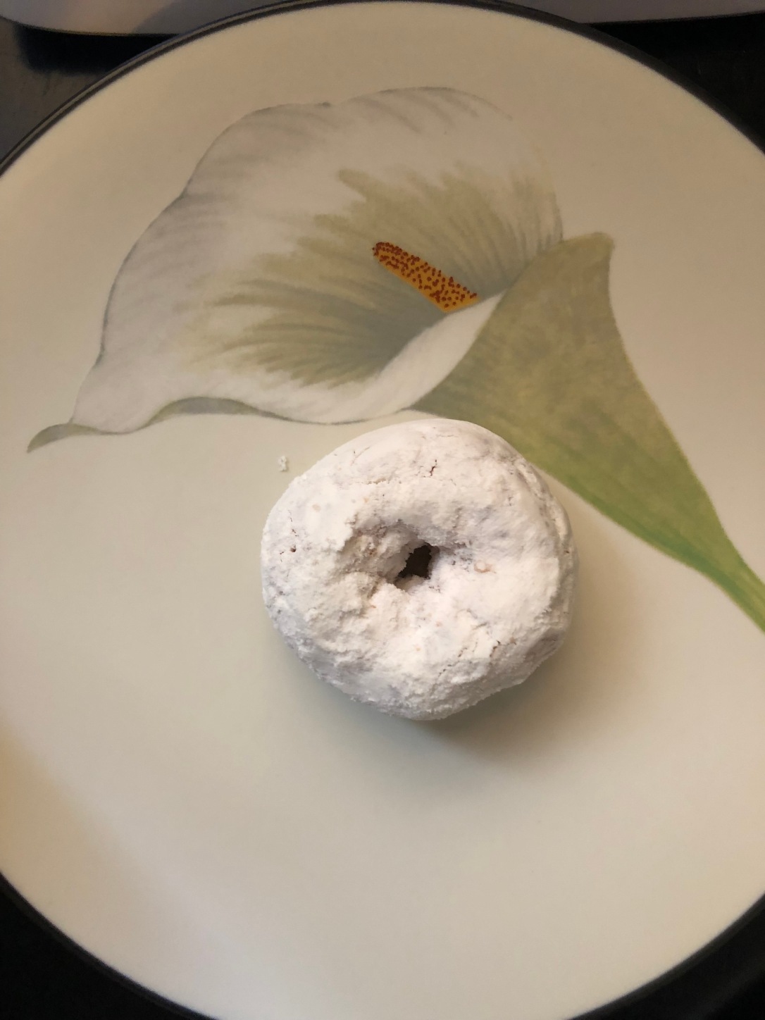 tastykake powdered sugar mini donut